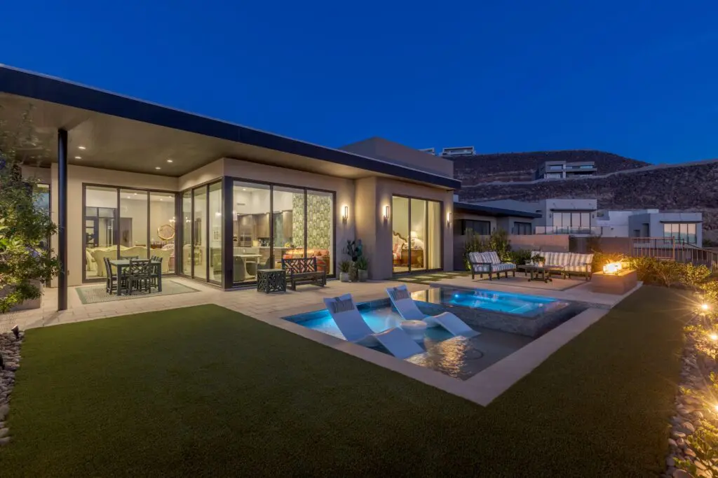 Tanning Ledge Pool